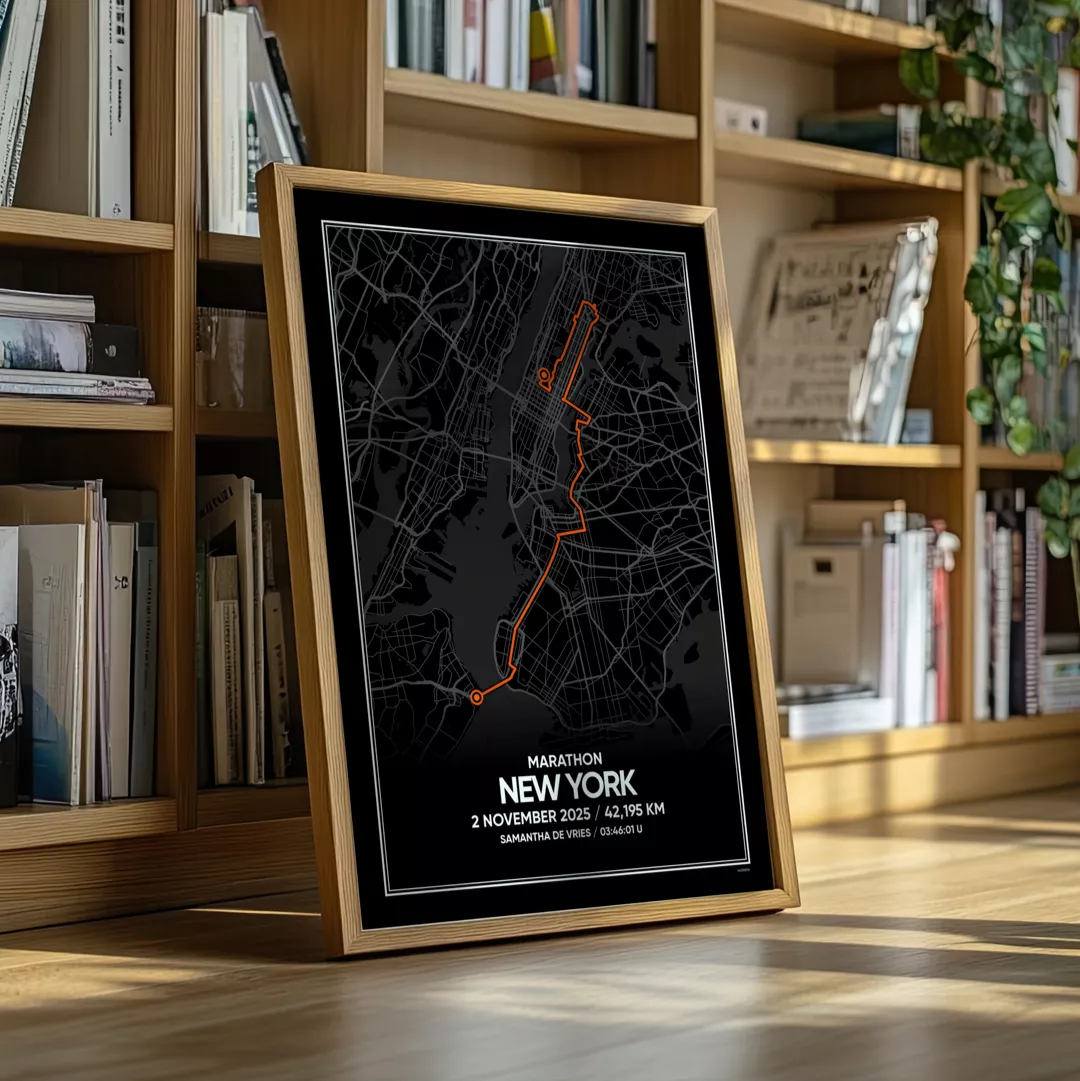 Zwarte New York Marathon 2025 poster met jouw route, naam en tijd