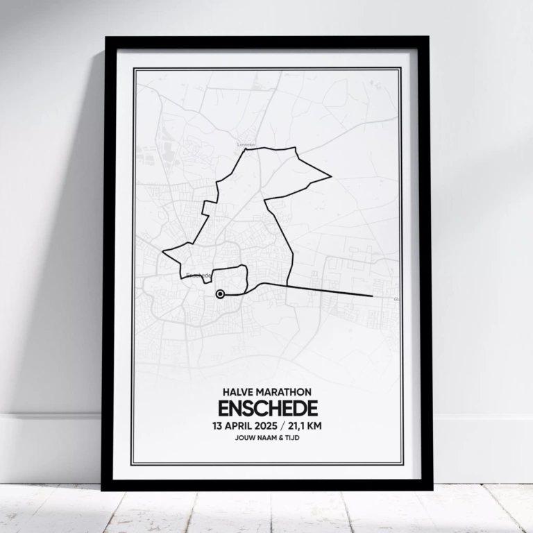 Poster met de route van de Enschede Halve Marathon van 2025