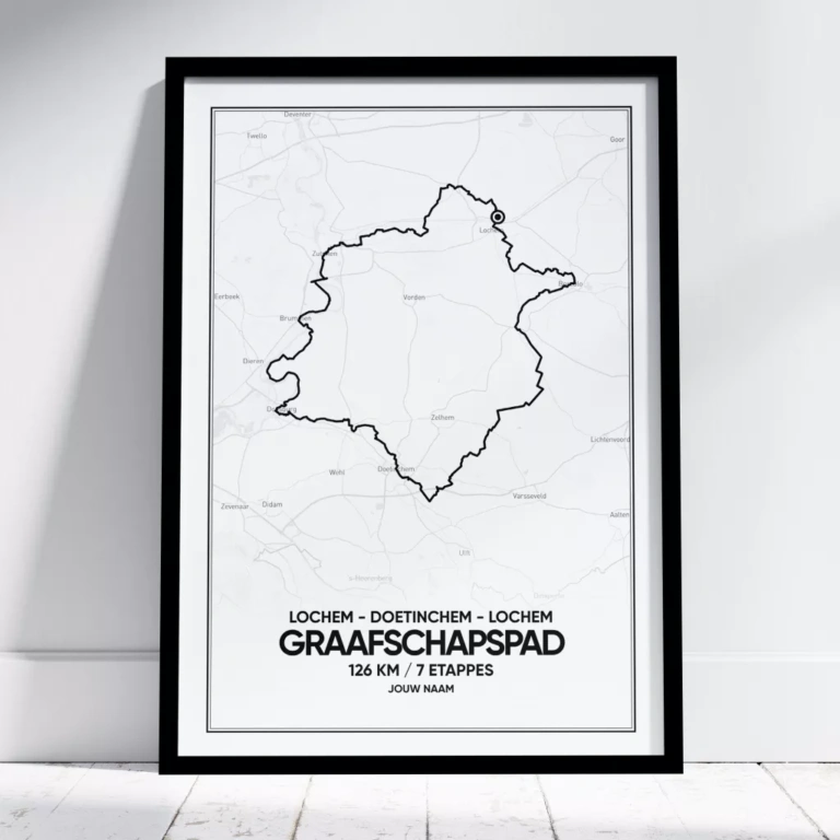 Poster met de route van het Graafschapspad SP8 in zwarte lijst.
