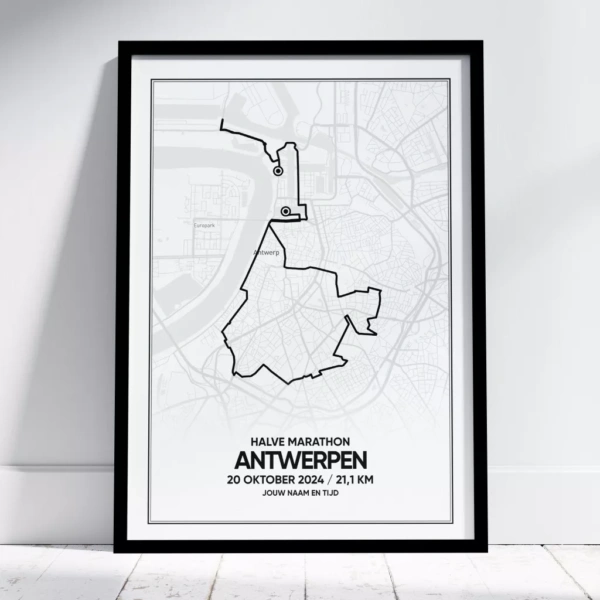 Poster met de route van de halve marathon van Antwerpen van 2024