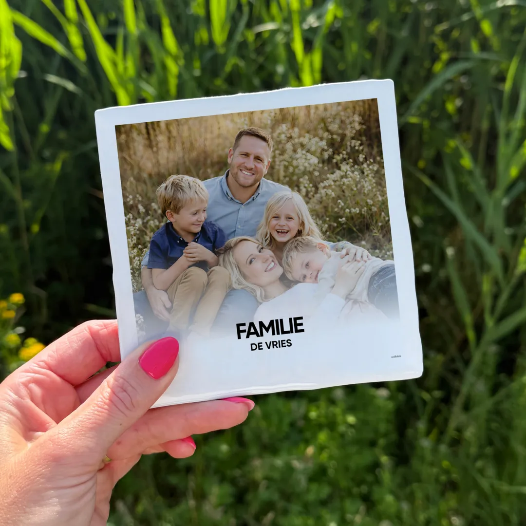 Jouw familiefoto op een handgebakken tegeltje