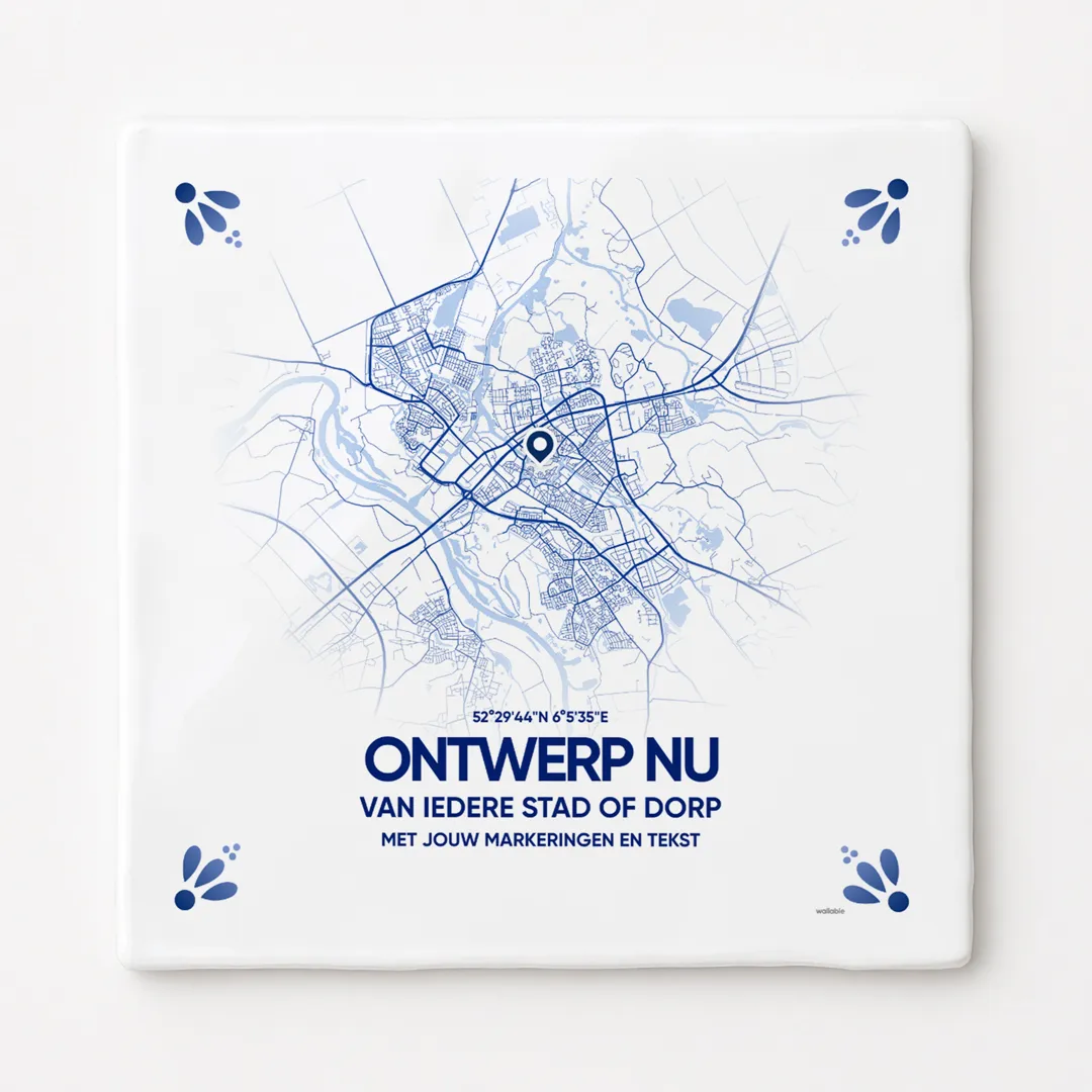 Delfts blauw tegeltje met stadskaart van jouw stad of dorp met markeringen en eigen tekst